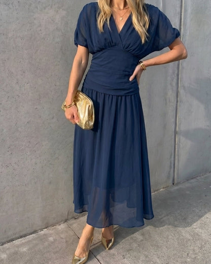 Larisa Abito Scollo a V